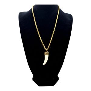 Stylish Jade Horn Gold Rolo Chain